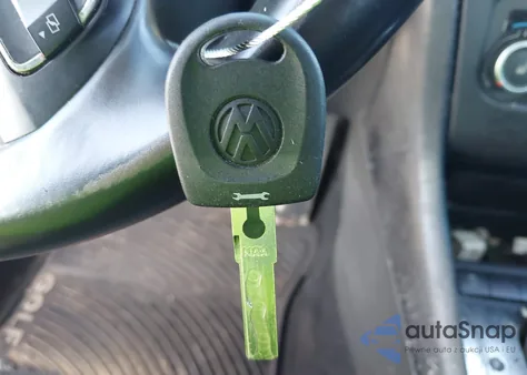 2014 Volkswagen Golf 2.5L z USA, uszkodzony, nr VIN WVWDB7AJ6EW001623